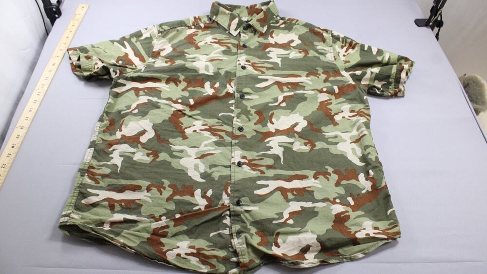 Original Use men's short sleeve button up shirt XL Multicolor straight back yoke